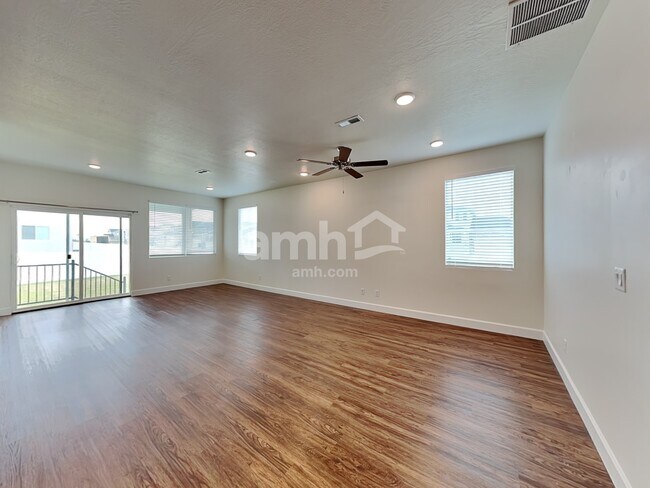Building Photo - 2705 W 3290 S