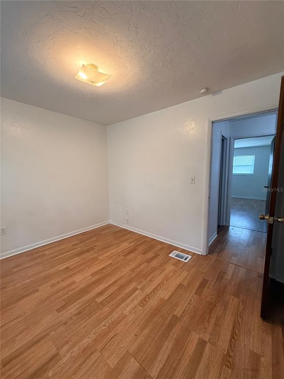 Building Photo - 2614 SW 31st Pl