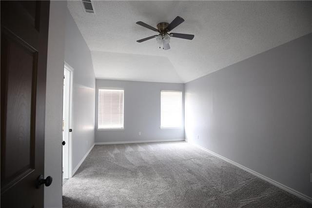 Building Photo - 603 Park View Ave