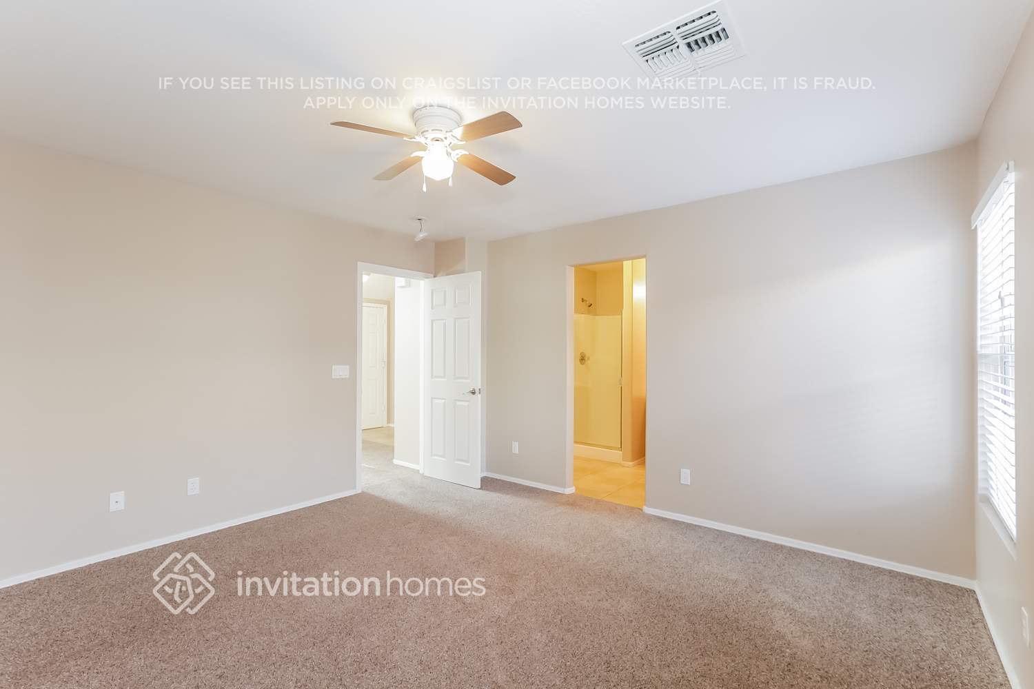 Building Photo - 11718 W Laurel Ln