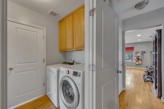 Building Photo - 5408 Avenue F