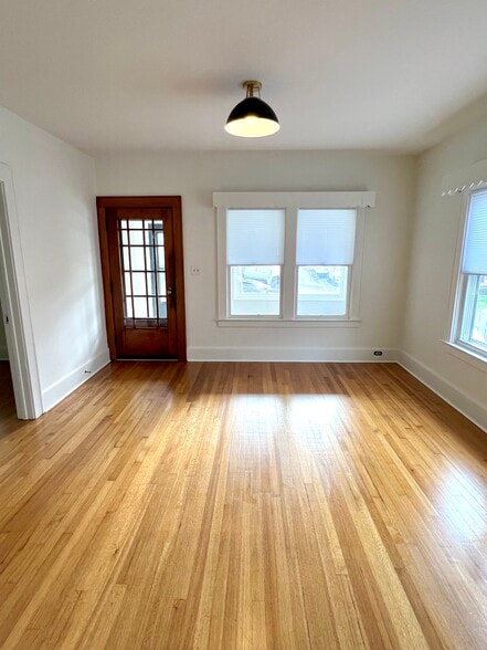 Building Photo - 522 Stafford Ave