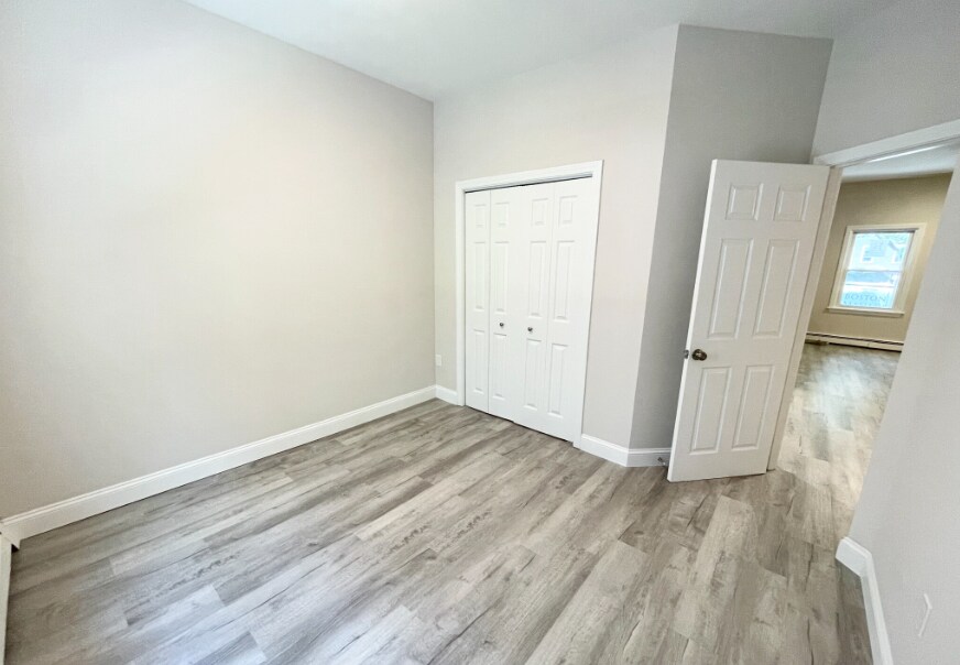 Building Photo - 174 Bolton St