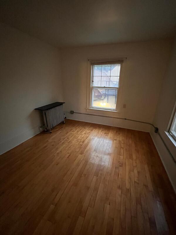 Building Photo - 240 W Lakelawn Pl