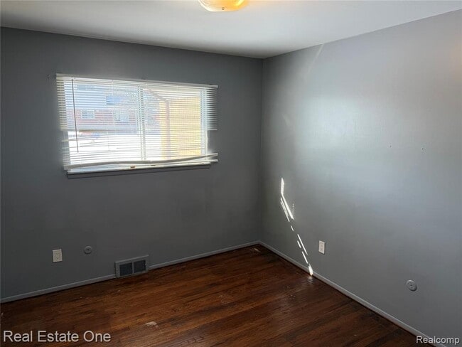 Building Photo - 34639 Richard O Dr