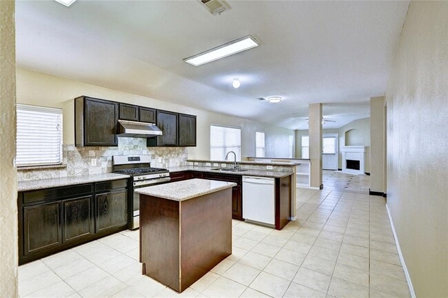 Building Photo - 14918 Sugar Crystal Ct