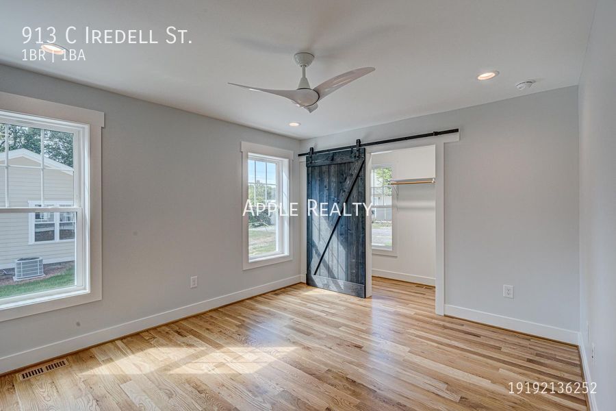 Building Photo - 913c Iredell St