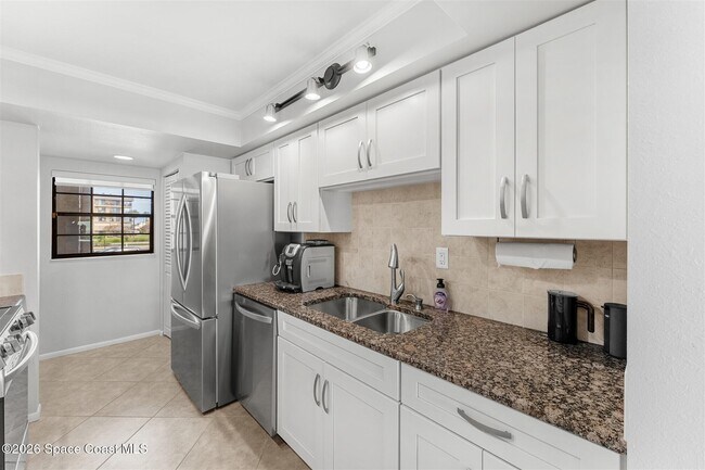 Building Photo - 4100 Ocean Beach Blvd