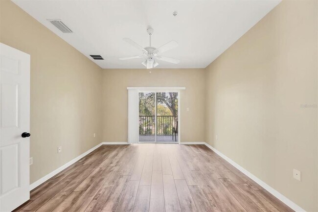 Building Photo - 3821 Parkridge Cir