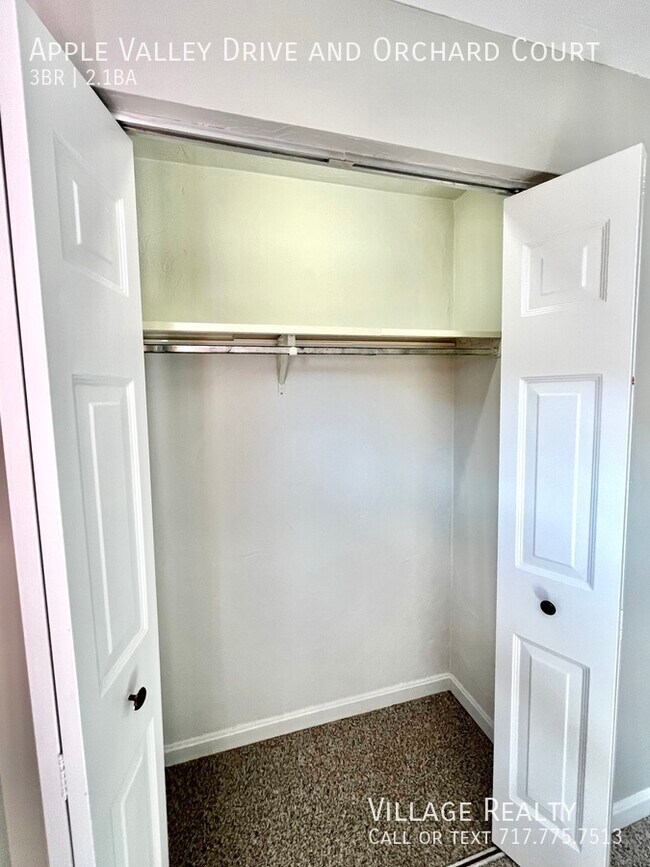 Building Photo - 710 Apple Valley Dr