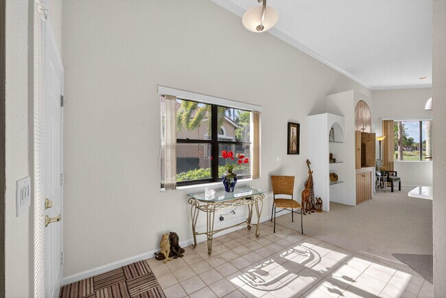 Building Photo - 773 Windermere Way