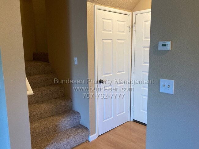 Building Photo - 465 Enterprise Dr