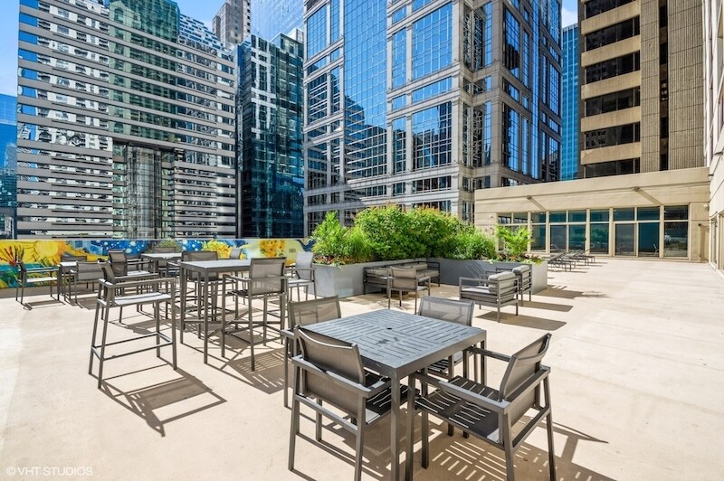 Building Photo - 200 N Dearborn St