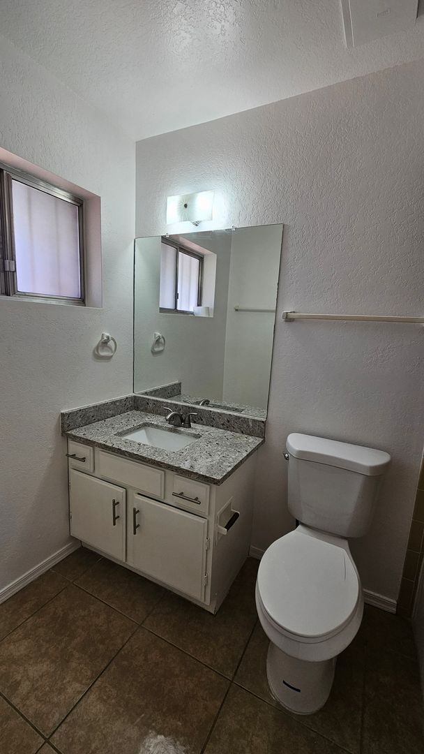 Building Photo - Winterhaven Small Apartment Community, Rem...