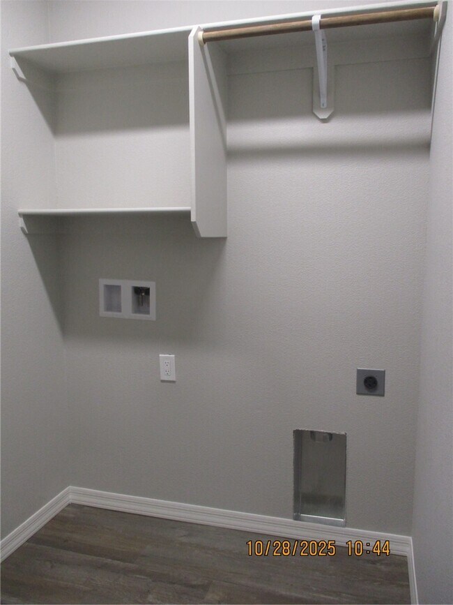 Building Photo - 6194 S Pawnee Ct