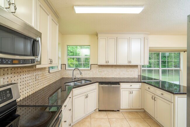 Building Photo - 2116 Wood Stork Ave