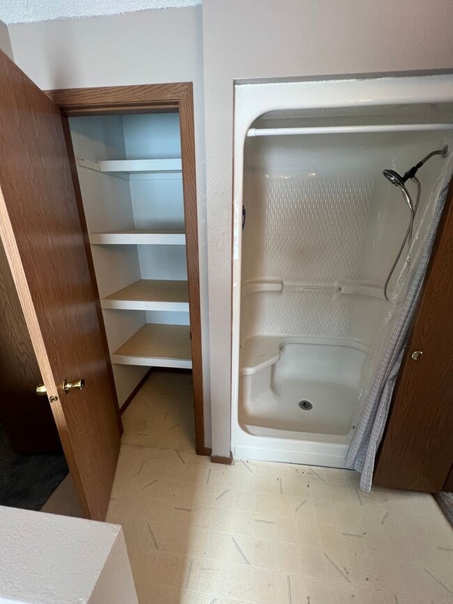 Building Photo - 2397 N Roosevelt St