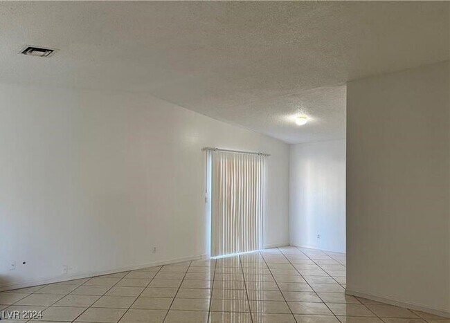 Building Photo - 6264 Bullion Blvd