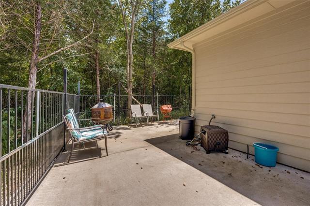 Building Photo - 1501 Fairway Dr