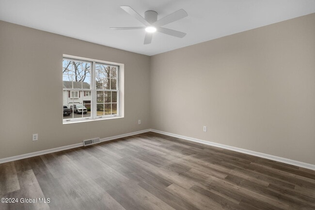 Building Photo - 3 Terry Ct