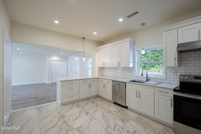 Building Photo - 489 Grooms Rd