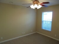 Building Photo - 2813 Paddle Wheel Dr