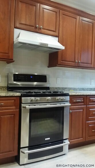 Building Photo - 46 Gerrish St