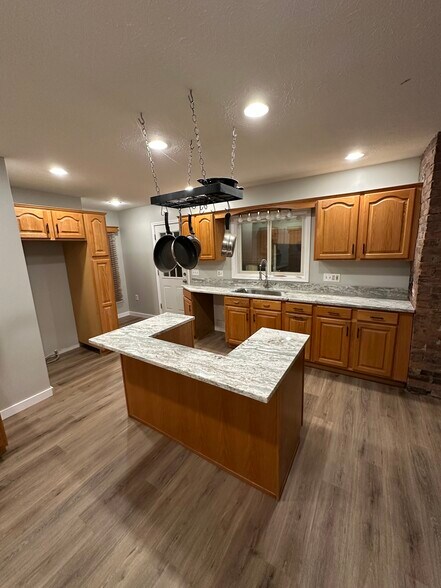 Kitchen - 260 Jefferson Ave