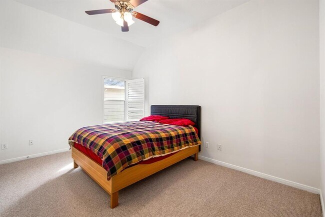 Building Photo - 2107 Pearl Bay Ct