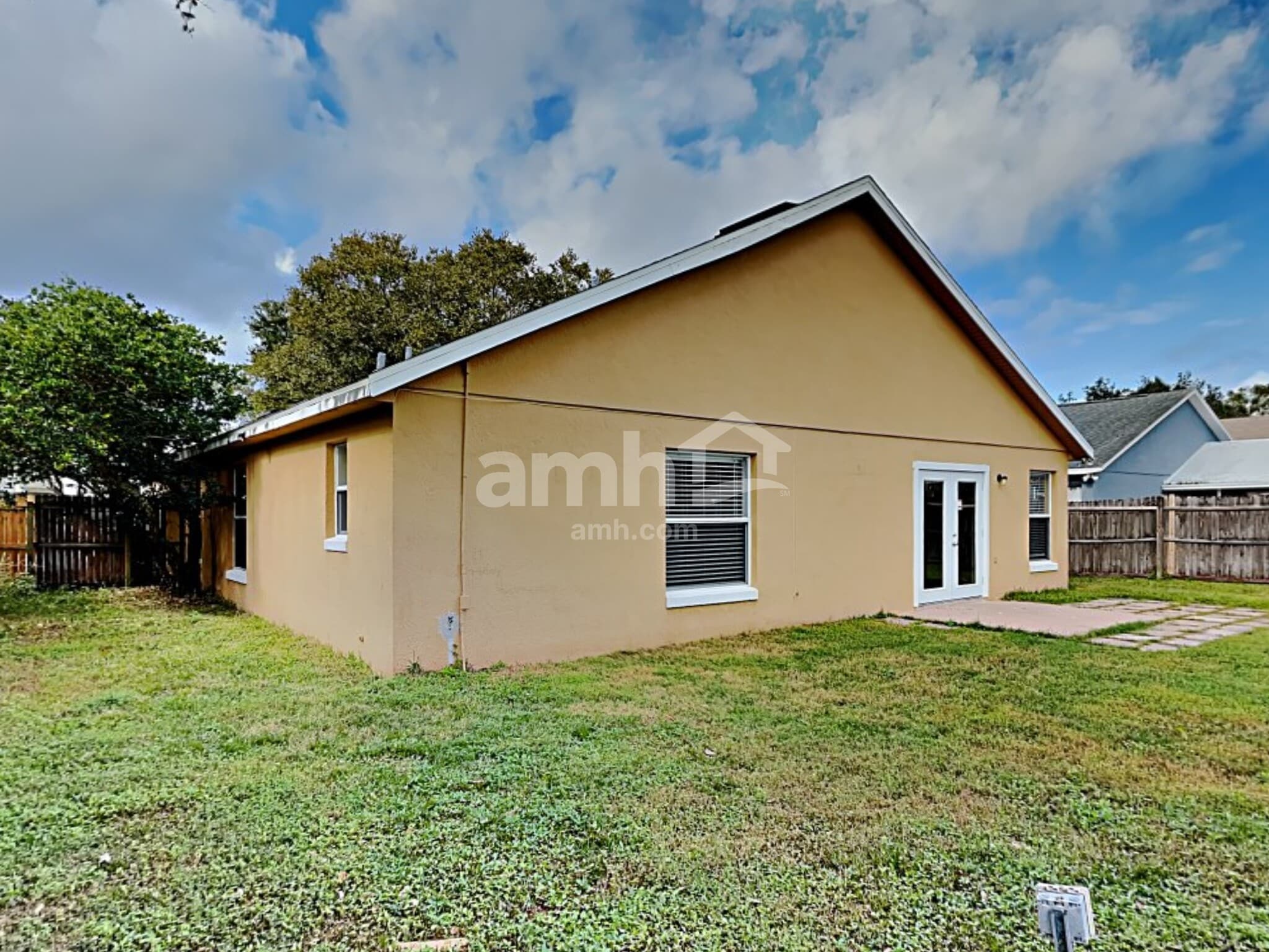 Building Photo - 989 Little Creek Rd