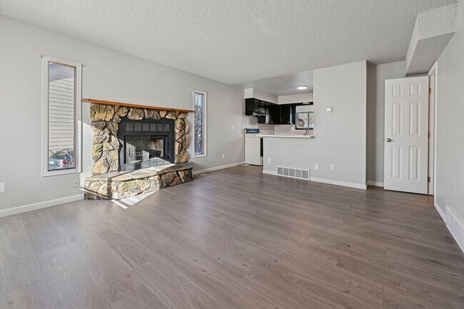 Building Photo - BG - GA6420