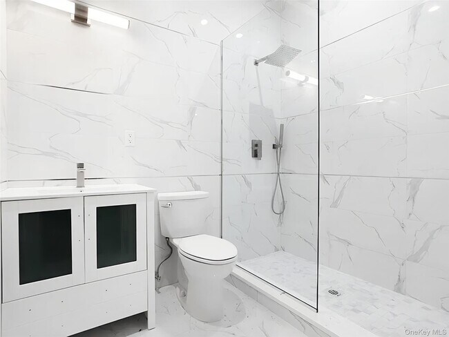 Building Photo - 56 Jackson Ave