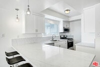 Building Photo - 10393 Almayo Ave