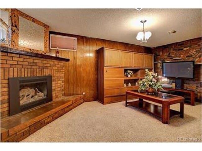 Building Photo - 10711 Blue Jay Ln