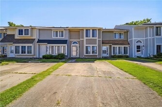 Building Photo - 719 Waters Dr