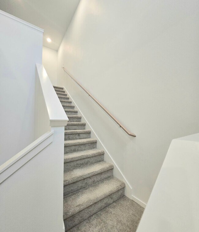 Building Photo - 3 Bed, 3.5 Bath in the New Madrona Ridge Neighborhood For Rent!