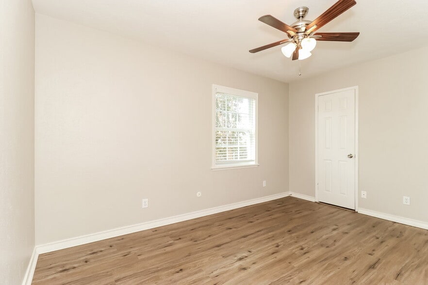 Building Photo - 7900 Bermejo Rd