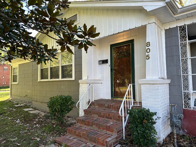 Primary Photo - Beautiful House for Rent