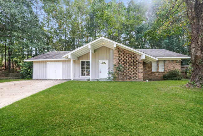 Building Photo - 355 St Joe Blvd