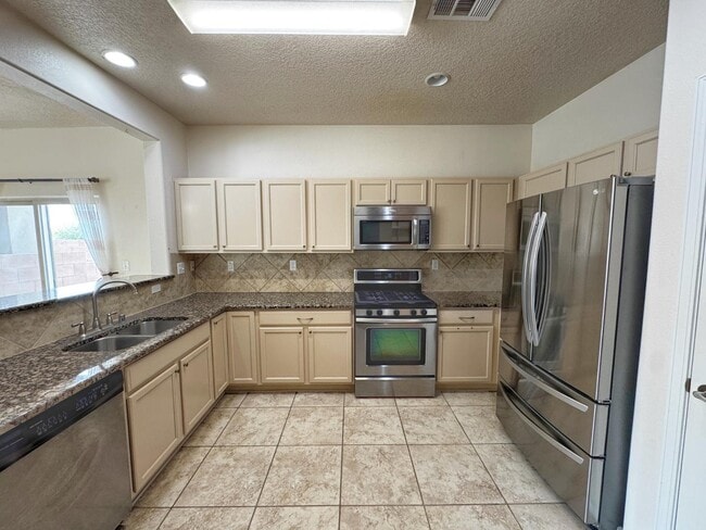 Building Photo - 11019 Marina Gate Trail NE