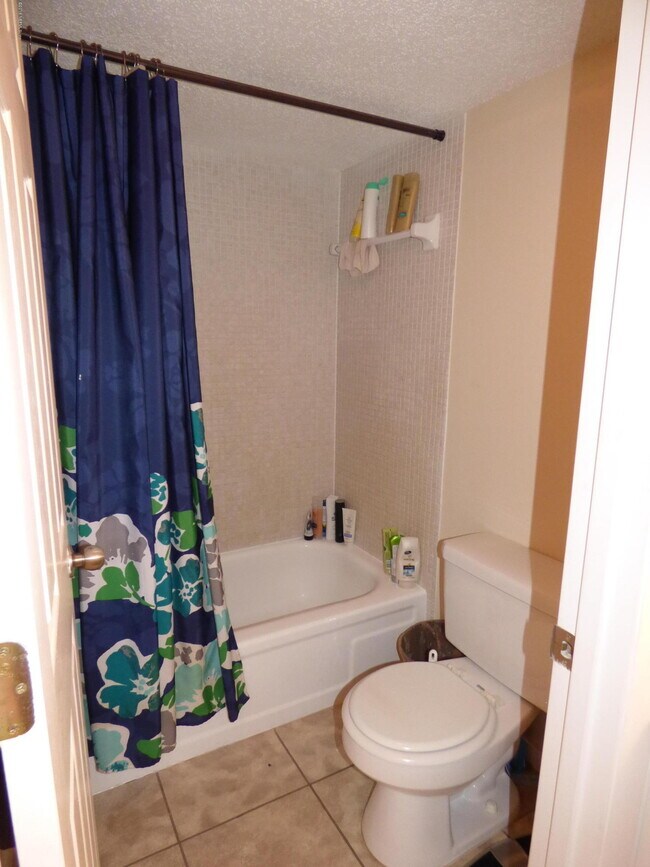 Building Photo - 3401 Townsend Blvd