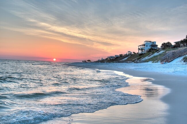 Building Photo - 36 Galley Ln