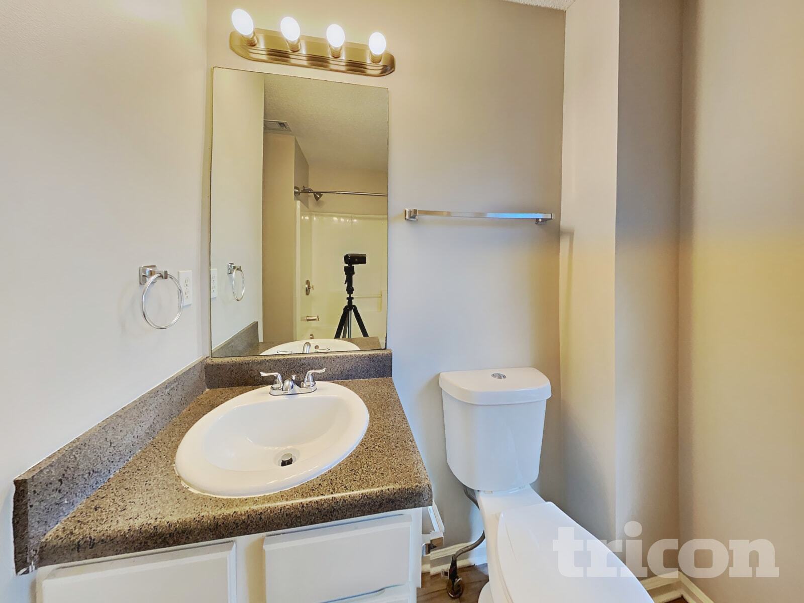 Building Photo - 211 Beckenham Ln