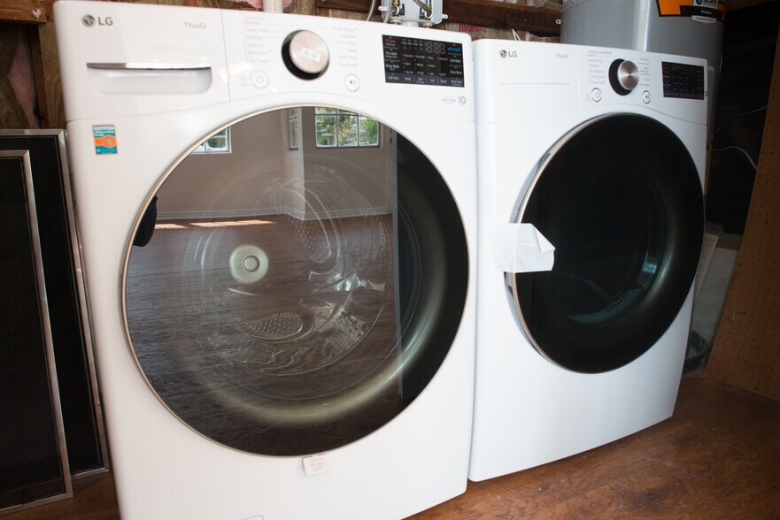 Building Photo - 4302 W North a St