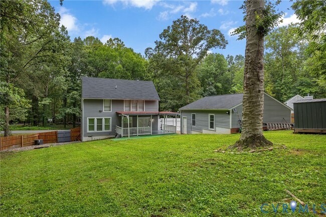 Building Photo - 11711 Deerhurst Dr