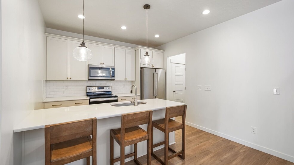 Building Photo - 5105 N Marble Fox Way