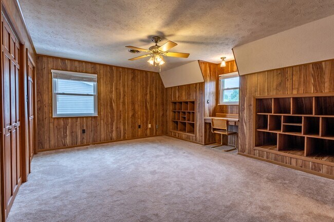 Building Photo - 2480 Elk Way
