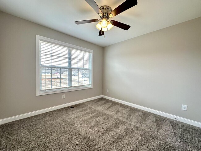 Building Photo - 1176 Meadowhill Ln
