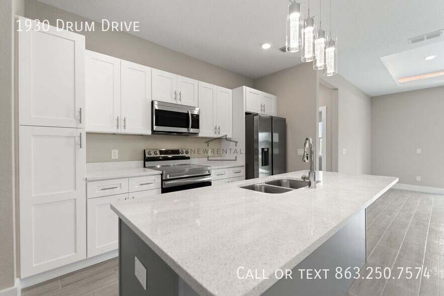 Building Photo - 1930 Drum Dr