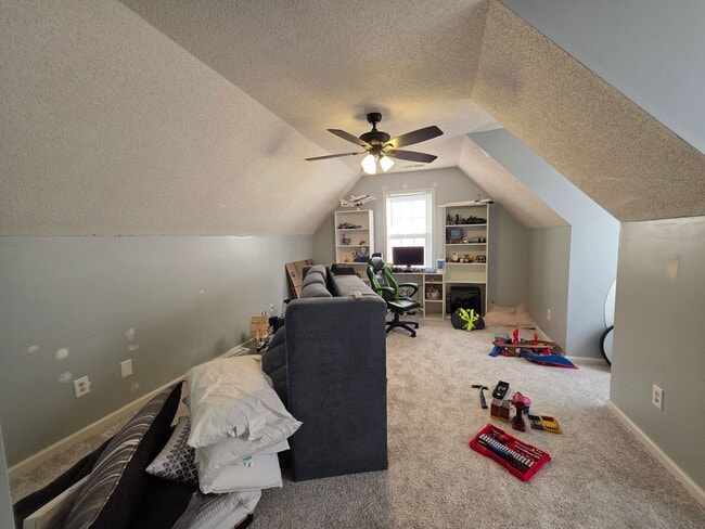 Building Photo - Close to Base, Far from the Traffic – 4BR Home Near MCAS New River